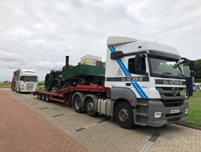axor artic lowloader with steam engine