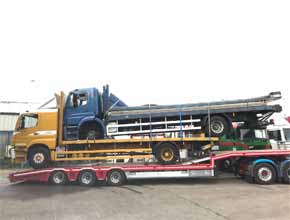 2 flatbeads on lowloader